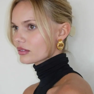 Aurora Steel Stud Earrings – Timeless Elegance for Every Occasion