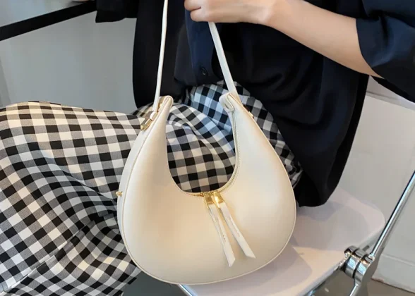 Luna Half-Moon Handbag | Elegant Shoulder Bag for Women