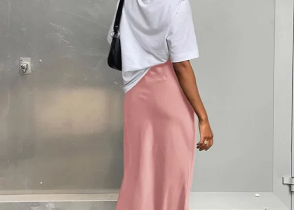 Obsidian - Elegant Black Satin Trumpet Skirt for Women