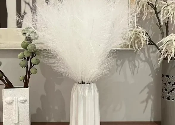 Pompous Dreams: 10PCS Faux Fluffy Pampas Grass Stems for Boho Home Decor and Floral Arrangements