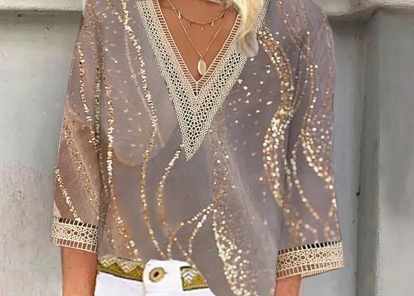 Weekend Charm Blouse: Effortless Style for Every Occasion