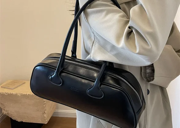 Adaier Retro Zipper Shoulder Bag for Women | Light Luxury Handbag