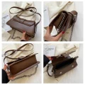 Vera Cuir – Elegant Vintage Luxury Chain Shoulder Bag for Women | Stylish Flap Crossbody Handbag
