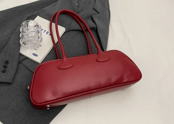 Adaier Retro Zipper Shoulder Bag for Women | Light Luxury Handbag