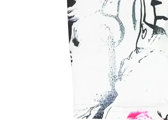 Rebel Rose Leggings: Floral & Skull Print Slim-Fit Tights for Bold Fashion