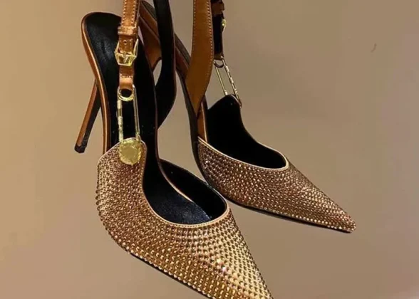 Ravissante Luxury Rhinestones Sequined Buckle Women Pumps