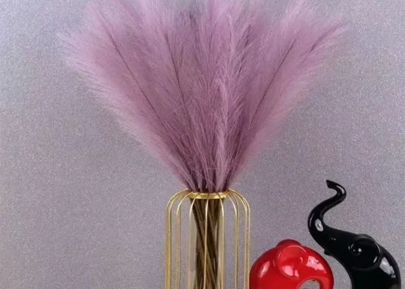 Pompous Dreams: 10PCS Faux Fluffy Pampas Grass Stems for Boho Home Decor and Floral Arrangements