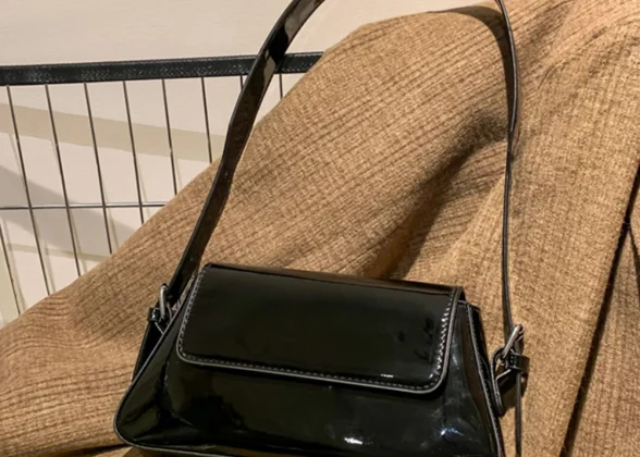 Chloe Charme Luxury Designer Handbag | Chic Silver Armpit Bag for Women