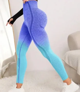 AeroFit Yoga Leggings – Seamless Gradient Push-Up Pants for Women