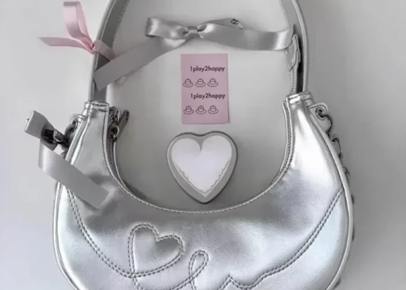 Luna Ray – Effortlessly Chic Half Moon Underarm Handbag