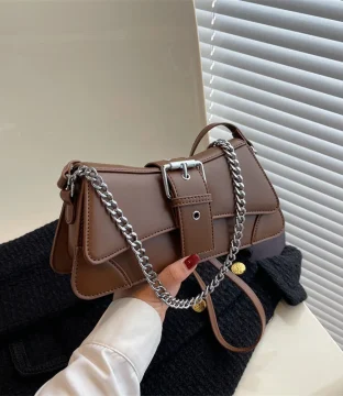 Vera Cuir – Elegant Vintage Luxury Chain Shoulder Bag for Women | Stylish Flap Crossbody Handbag