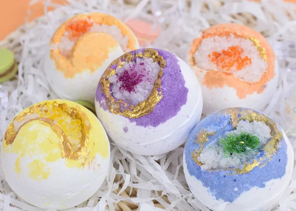 AromaSphere – 9-Piece Plant Essential Oil Bath Bomb Set