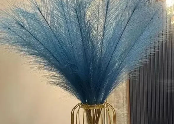 Pompous Dreams: 10PCS Faux Fluffy Pampas Grass Stems for Boho Home Decor and Floral Arrangements