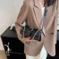 Vera Cuir – Elegant Vintage Luxury Chain Shoulder Bag for Women | Stylish Flap Crossbody Handbag