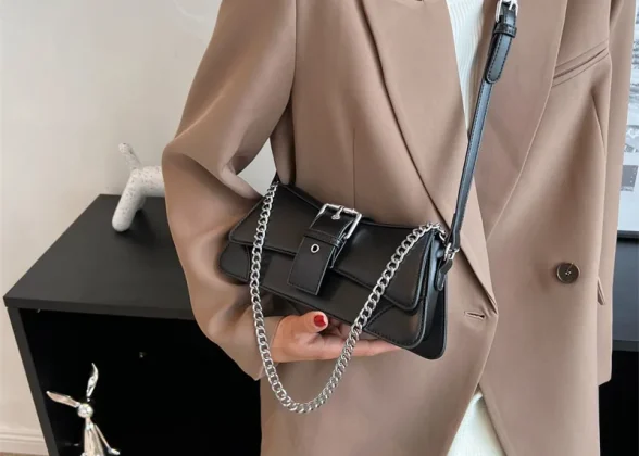 Vera Cuir – Elegant Vintage Luxury Chain Shoulder Bag for Women | Stylish Flap Crossbody Handbag