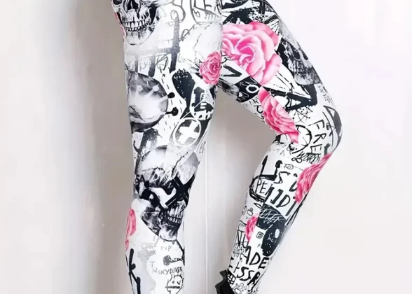 Rebel Rose Leggings: Floral & Skull Print Slim-Fit Tights for Bold Fashion