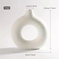 NovaVase – Modern White Ceramic Vase for Home Decor and Floral Arrangements