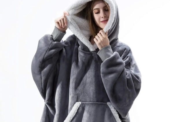 Pouch Snuggy™ Hoodie Blanket