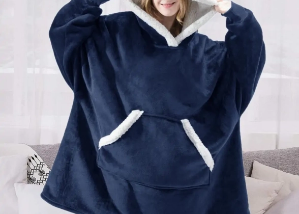 Pouch Snuggy™ Hoodie Blanket