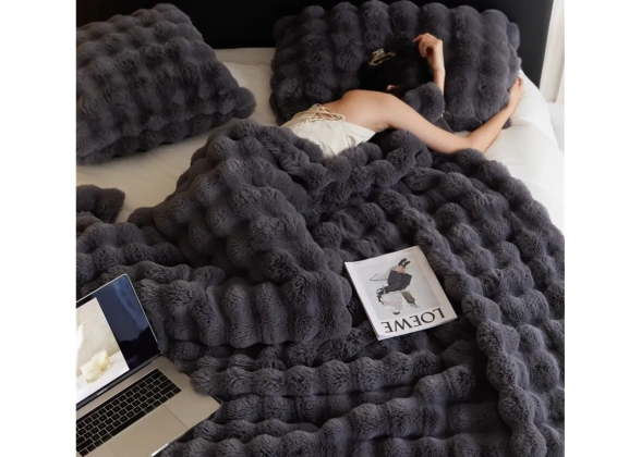Luxury Faux Rabbit Fur Blanket & Pillow Covers